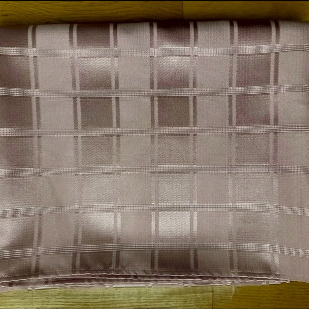 TABLE CLOTH & 12 NAPKINS (Dust Rose)